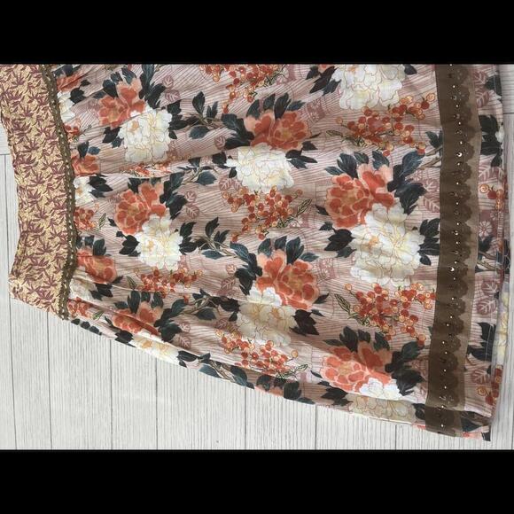 WD NY line a line lined skirt w/ sequin and bead embellishments. Size 16 - Picture 2 of 10